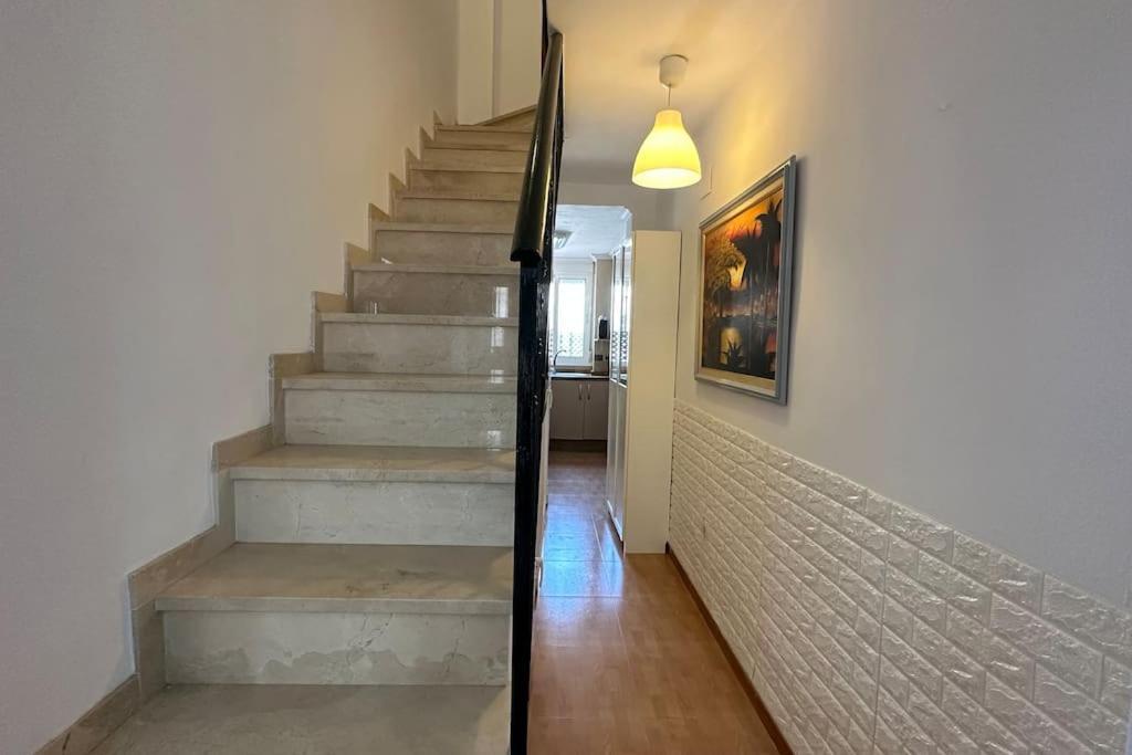 Villa Vivienda Unica A 10 Metros De La Playa à Málaga Extérieur photo