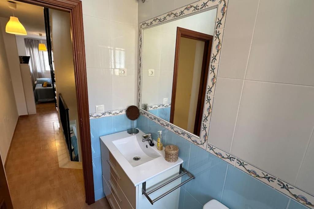 Villa Vivienda Unica A 10 Metros De La Playa à Málaga Extérieur photo